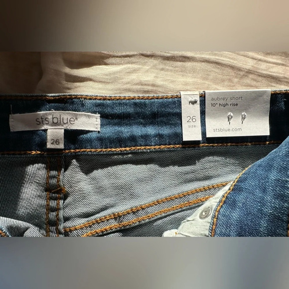 NWT STS Blue Aubrey Jean Denim Shorts 10” High Rise 26 - Picture 8 of 9